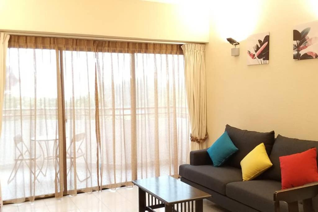 Poolview Resort Batu Ferringhi 502 - 2 Rooms Ngoại thất bức ảnh