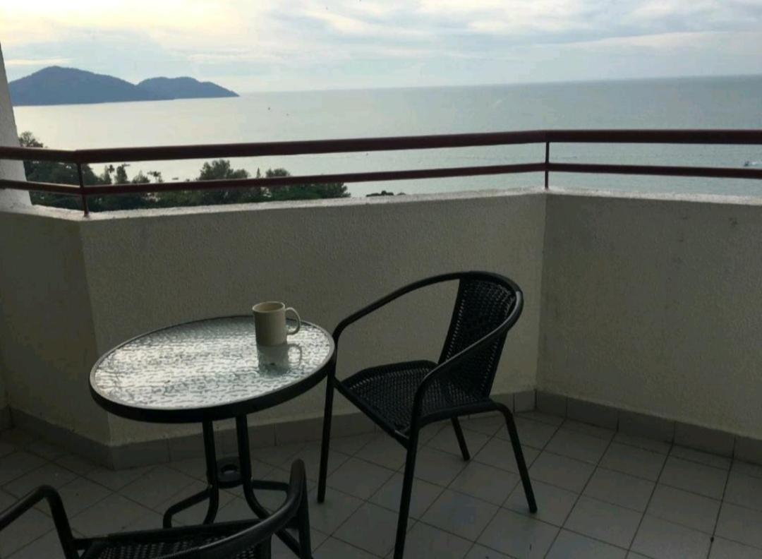Poolview Resort Batu Ferringhi 502 - 2 Rooms Ngoại thất bức ảnh